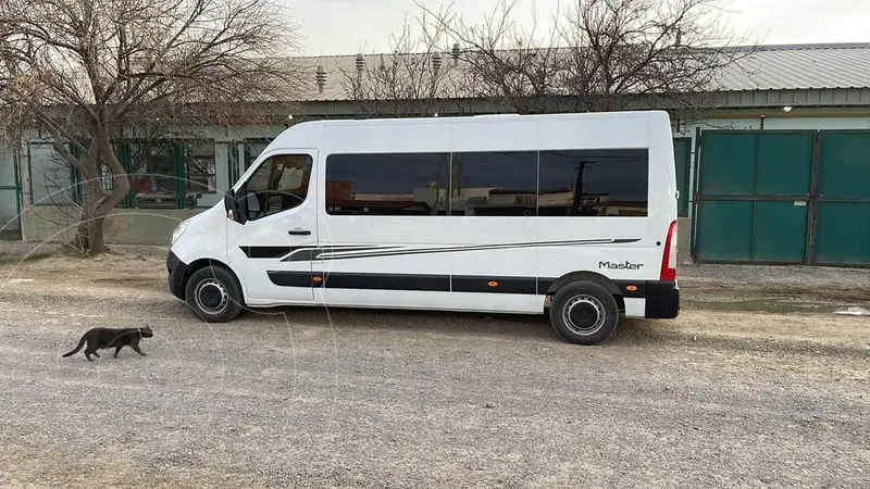 2022 Renault Master Mini Bus