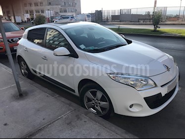 foto Renault Mégane lll 2.0 Dynamique Pack usado (2012) color Blanco precio $6.000.000
