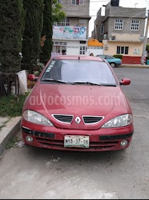 Foto venta Auto usado Renault Megane 2.0L 3P Authentique (2003) color Rojo precio $23,000