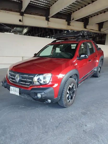 Foto Renault Oroch Outsider usado (2024) color Rojo financiado en mensualidades(enganche $85,800 mensualidades desde $9,535)