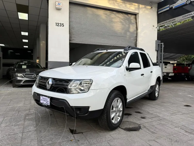 Foto Renault Oroch Zen usado (2021) color Blanco precio $259,000