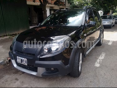 Renault Sandero Stepway 1.6 Privilege NAV usado (2013) color Negro precio $270.000