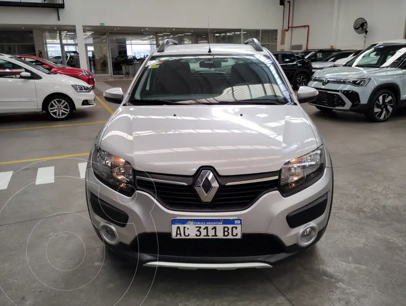 Foto Renault Sandero Stepway 1.6 Privilege usado (2018) color Plata precio $16.200.000