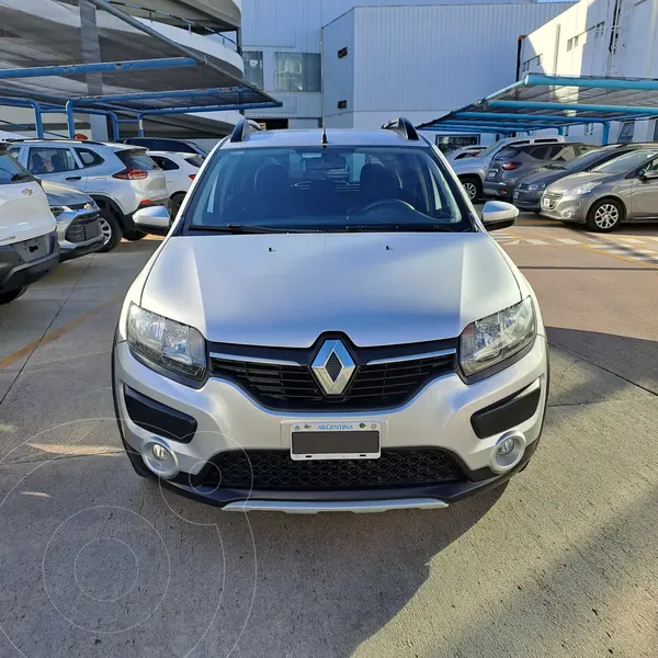 Foto Renault Sandero Stepway 1.6 Privilege usado (2015) color Plata financiado en cuotas(anticipo $2.587.500 cuotas desde $110.565)