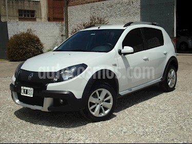 foto Renault Sandero Stepway 1.6L Privilege usado (2014) color Blanco precio $280.000