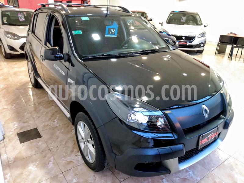 Renault Sandero Stepway 1.6 Confort usado (2014) color Negro precio $680.000
