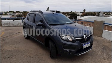 foto Renault Sandero Stepway 1.6 Privilege usado (2018) color Gris Oscuro precio $850.000
