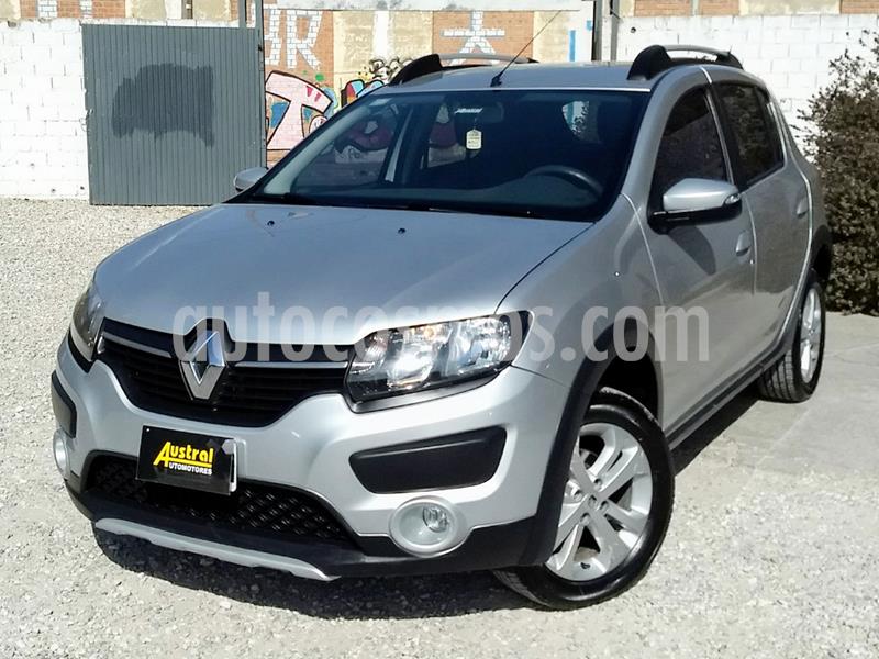 foto Renault Sandero Stepway 1.6 Privilege usado (2015) color Gris Claro precio $480.000