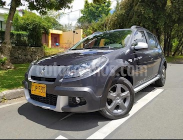 Renault Sandero Stepway 1.6L Full usado (2016) color Gris precio $33.500.000