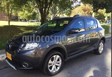 foto Renault Sandero Stepway Dynamique usado (2018) color Gris precio $38.500.000