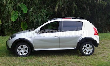 Foto Renault Sandero Stepway Dynamique usado (2012) color Gris Estrella precio $26.500.000