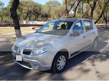 Foto venta Auto usado Renault Sandero 1.5 dCi Confort (2010) color Gris Claro precio $195.000