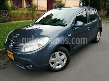 Foto venta Carro usado Renault Sandero 1.6 Dynamique Mec 5P (2010) color Azul precio $19.900.000