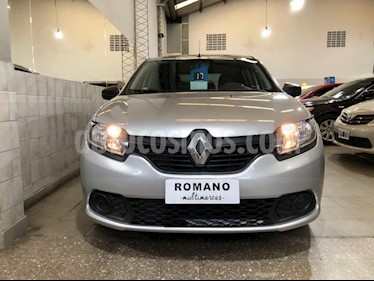 foto Renault Sandero 1.6 Expression Pack usado (2017) color Gris Acero precio $505.000