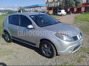 foto Renault Sandero 1.6 Get Up usado (2011) color Gris Claro precio $185.000