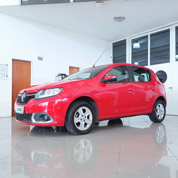 Foto Renault Sandero 1.6 Privilege usado (2016) color Rojo precio $13.800.000