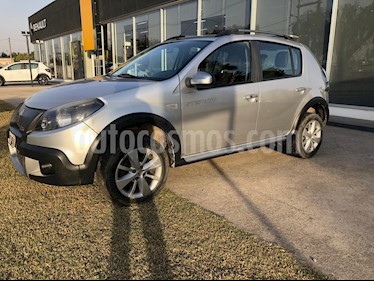 foto Renault Sandero 1.6 Confort usado (2012) color Gris precio $440.000