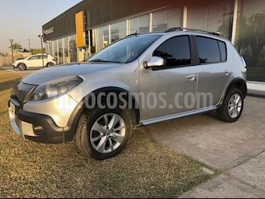 Renault Sandero 1.6 Privilege Nav usado (2013) color Gris Acero precio $530.000