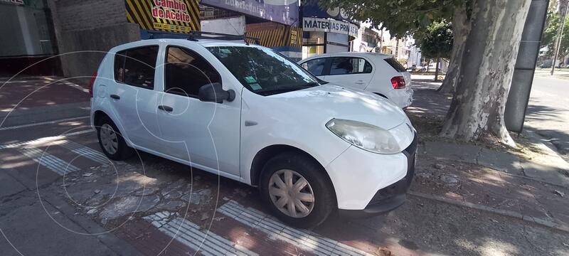 Foto Renault Sandero 1.6 Authentique Pack II usado (2012) color Blanco financiado en cuotas(anticipo $936.000)