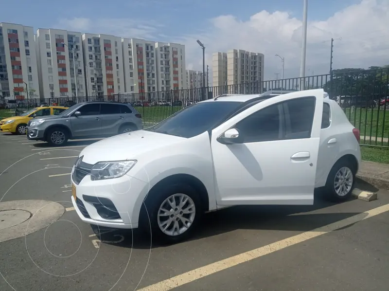 2020 Renault Sandero Life