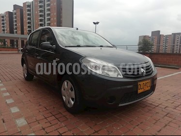 foto Renault Sandero 1.6 Expression Mec 5P usado (2012) color Gris precio $20.100.000