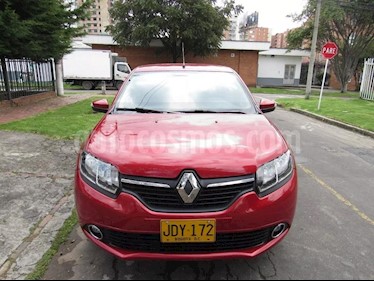 foto Renault Sandero 1.6L Dynamique usado (2017) color Rojo precio $21.000.000