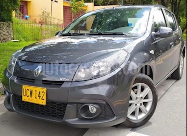 foto Renault Sandero 1.6L Dynamique GT usado (2015) color Gris Eclipse precio $28.900.000