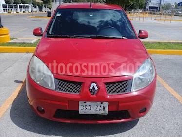 Foto Renault Sandero Expression usado (2011) color Rojo Vivo precio $82,000