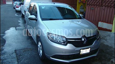 foto Renault Sandero Expression usado (2017) color Gris Cometa precio $130,000