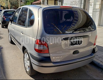 foto Renault Scénic 1.6 Confort usado (2009) color Gris precio $205.000