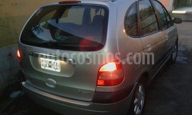 Foto venta Auto usado Renault Scenic 1.9 TDi Confort (2008) color Gris Plata precio $140.000
