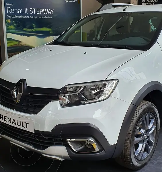 Foto Renault Stepway 1.6 Intens nuevo color Blanco precio $8.390.000