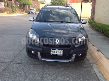 foto Renault Stepway Dynamique usado (2015) color Gris Estrella precio $127,500