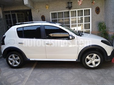 foto Renault Stepway Dynamique usado (2014) color Blanco precio $130,000