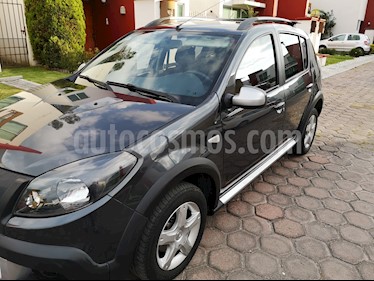foto Renault Stepway Dynamique usado (2015) color Gris precio $122,600