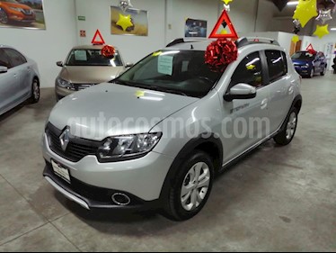 Renault Stepway Intens usado (2018) color Plata precio $180,000