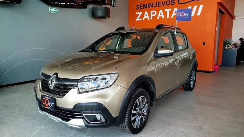 Foto Renault Stepway Intens usado (2023) color marrn claro financiado en mensualidades(enganche $65,128 mensualidades desde $4,980)