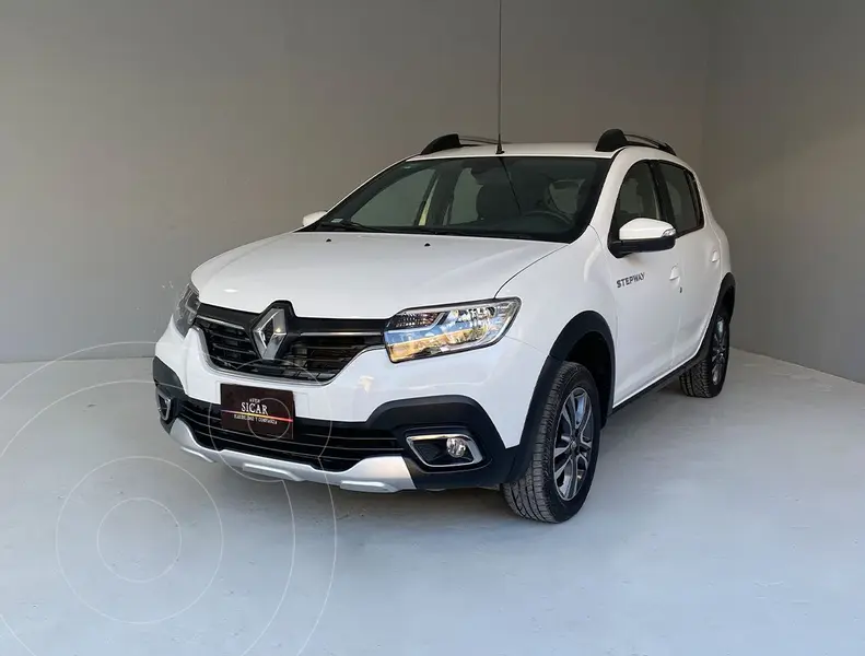 Foto Renault Stepway Intens usado (2024) color Blanco precio $279,000