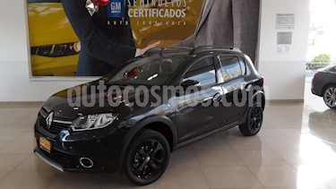 foto Renault Stepway Trek usado (2018) color Negro precio $198,900