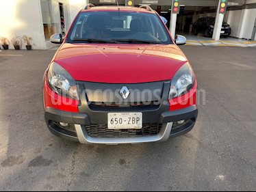 foto Renault Stepway Dynamique usado (2013) color Rojo Fuego precio $118,000