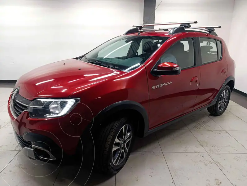 Foto Renault Stepway Intens Aut usado (2023) color Rojo precio $270,000