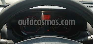 foto Renault Stepway Dynamique usado (2012) color Negro precio $105,000