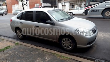 foto Renault Symbol 1.6 Pack usado (2011) color Plata precio $210.000