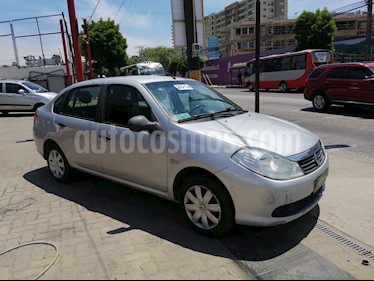 Renault Symbol 1.6 Expression usado (2014) color Gris precio $3.390.000