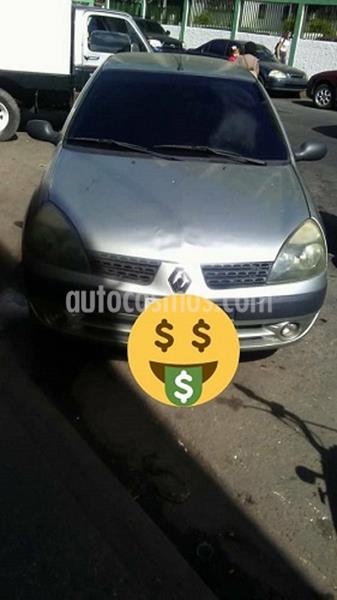 Renault Symbol 1.6L Aut usado (2005) color Plata precio u$s1.500