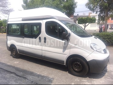 foto Renault Trafic 2.0L usado (2013) color Blanco precio $179,000