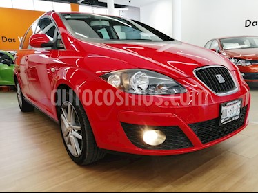 Foto venta Auto Seminuevo SEAT Altea XL Stylance DSG (2015) color Rojo Emocion precio $180,000