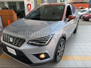 foto SEAT Arona Xcellence usado (2019) color Plata precio $324,900