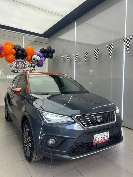 Foto SEAT Arona Xcellence usado (2019) color Gris financiado en mensualidades(enganche $112,859 mensualidades desde $4,749)