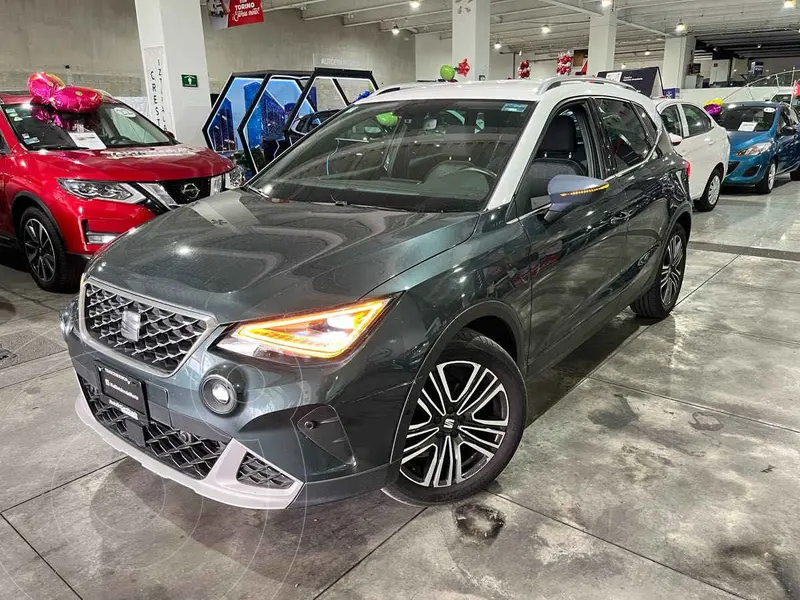 Foto SEAT Arona Xperience usado (2022) color Verde financiado en mensualidades(enganche $87,200 mensualidades desde $6,671)